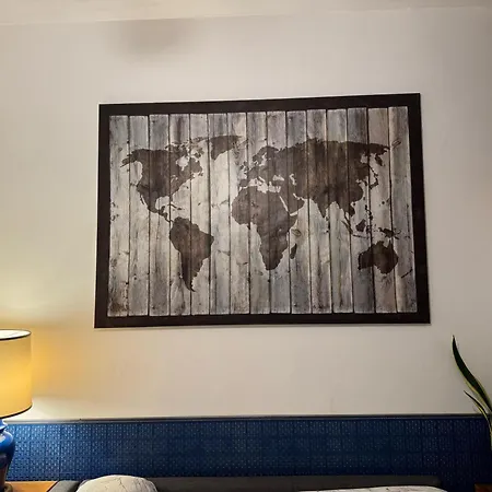 The House Vatican Zone Apartment *